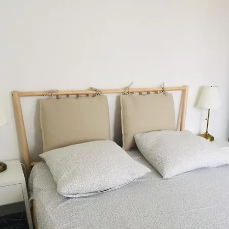 Charming One Bedroom Flat In St Cyprien Apartment
