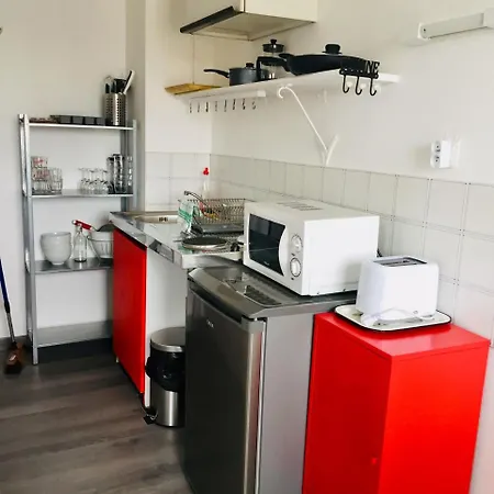 Charming One Bedroom Flat In St Cyprien Toulouse